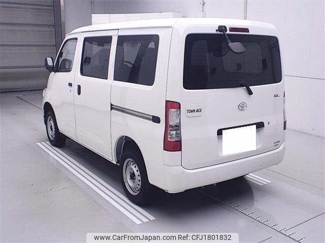 toyota townace-van 2025 CFJ1801832 image 2