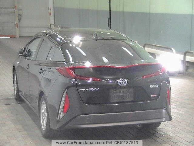 toyota prius-phv 2017 -TOYOTA--Prius PHV ZVW52--3028358---TOYOTA--Prius PHV ZVW52--3028358- image 2