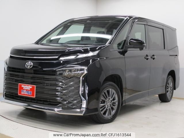 toyota voxy 2022 CFJ1613544 image 1