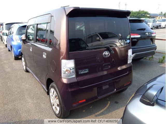 toyota pixis-space 2015 -TOYOTA--Pixis Space L575A--L575A-0046175---TOYOTA--Pixis Space L575A--L575A-0046175- image 2