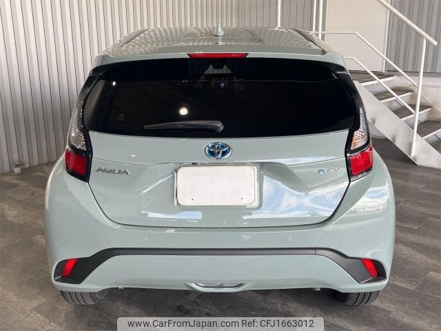 toyota aqua 2024 CFJ1663012 image 2