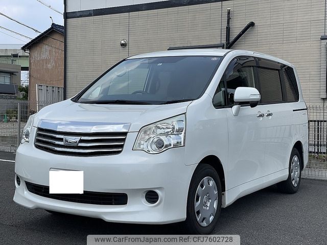 toyota noah 2010 CFJ7602728 image 1