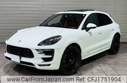 porsche macan 2018 CFJ1751904