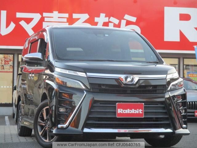 toyota voxy 2018 quick_quick_ZRR80W_ZRR80-0454471 image 1