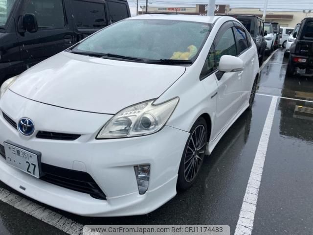 toyota prius 2013 -TOYOTA--Prius DAA-ZVW30--ZVW30-5637477---TOYOTA--Prius DAA-ZVW30--ZVW30-5637477- image 1