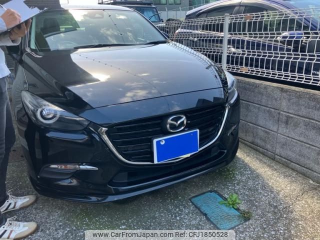 mazda axela 2017 CFJ1850528 image 1