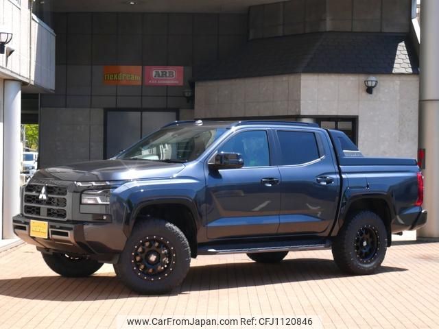 mitsubishi triton 2025 GOO_NET_EXCHANGE_0903812A20250504G002 image 1