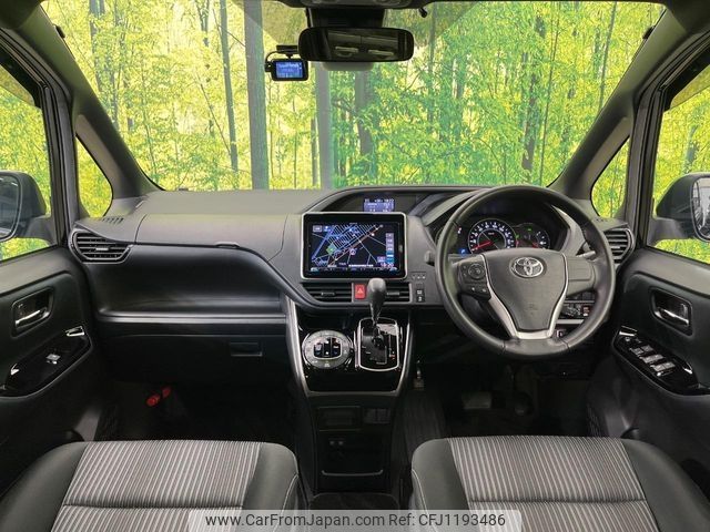 toyota voxy 2019 -TOYOTA--Voxy DBA-ZRR80W--ZRR80-0546955---TOYOTA--Voxy DBA-ZRR80W--ZRR80-0546955- image 2