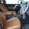 toyota land-cruiser-prado 2021 23351106 image 13