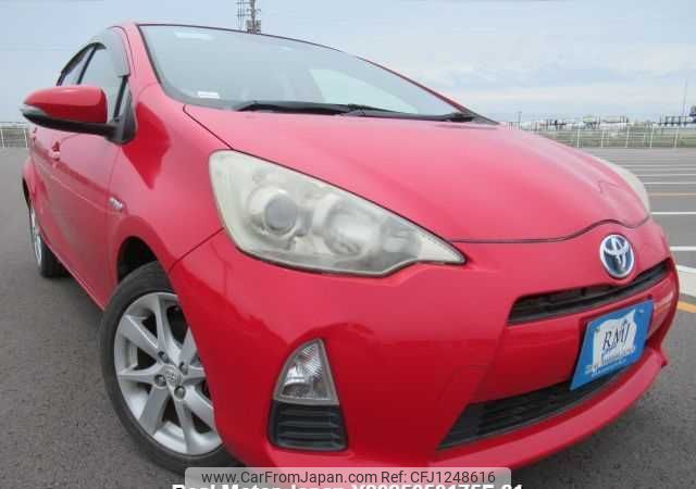 toyota aqua 2012 646828-Y2025050175F-21 image 1
