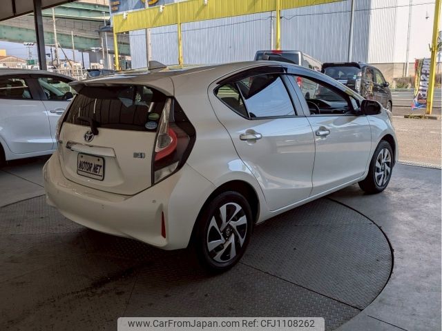 toyota aqua 2020 -TOYOTA--AQUA 6AA-NHP10--NHP10-2697993---TOYOTA--AQUA 6AA-NHP10--NHP10-2697993- image 2