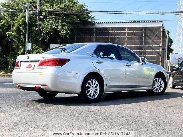 toyota crown 2013 CFJ1617143 image 2