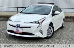 toyota prius 2017 -TOYOTA--Prius DAA-ZVW50--ZVW50-6112737---TOYOTA--Prius DAA-ZVW50--ZVW50-6112737-