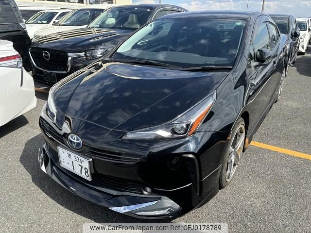 toyota prius 2019 quick_quick_DAA-ZVW51_ZVW51-8050877 image 1