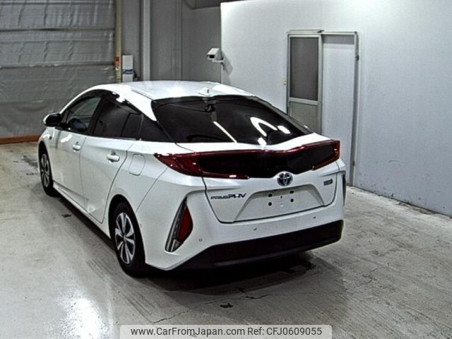 toyota prius-phv 2018 -TOYOTA--Prius PHV ZVW52-3083879---TOYOTA--Prius PHV ZVW52-3083879- image 2