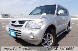 Mitsubishi Pajero 2003