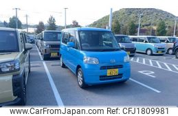 daihatsu tanto 2011 CFJ1809981
