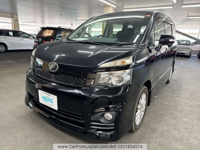 toyota voxy 2011 CFJ1854574 image 1