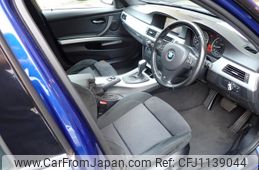 bmw 3-series 2010 NIKYO_QG25932