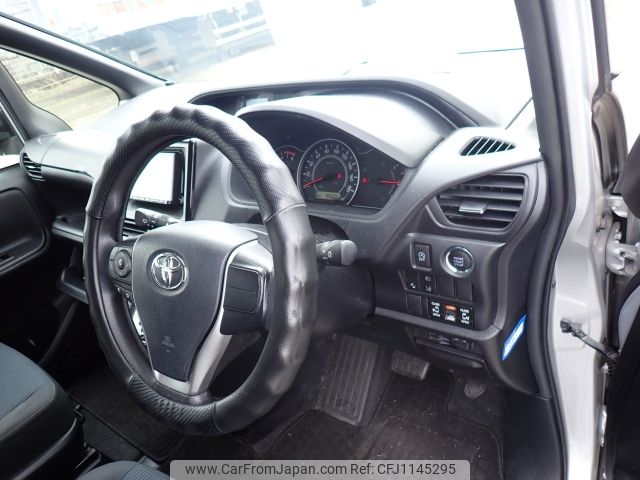 toyota voxy 2020 -TOYOTA--Voxy DBA-ZRR80G--ZRR80-0612030---TOYOTA--Voxy DBA-ZRR80G--ZRR80-0612030- image 2