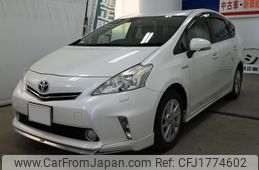 toyota prius-α 2014 CFJ1774602