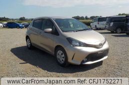 toyota vitz 2015 CFJ1752271