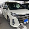 toyota noah 2017 CFJ1839530 image 1