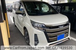 toyota noah 2017 CFJ1839530