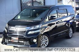 toyota vellfire 2013 GOO_JP_700060229130240731001