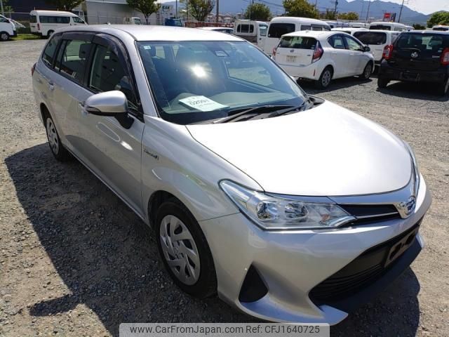 toyota corolla-fielder 2018 CFJ1640725 image 2