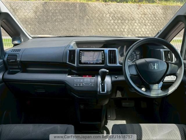 honda stepwagon-spada 2011 CFJ1618757 image 2