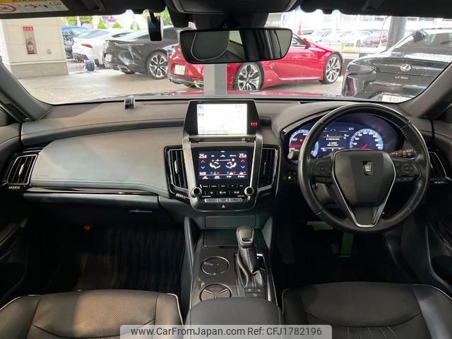 toyota crown-hybrid 2018 CFJ1782196 image 2