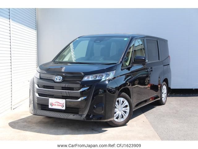 toyota noah 2023 CFJ1623909 image 1