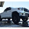 toyota tundra 2018 GOO_NET_EXCHANGE_0206702A30240518W002 image 16