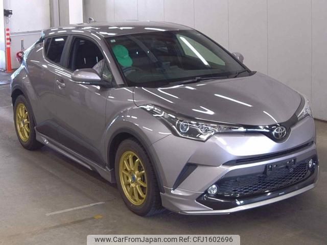 toyota c-hr 2017 CFJ1602696 image 1