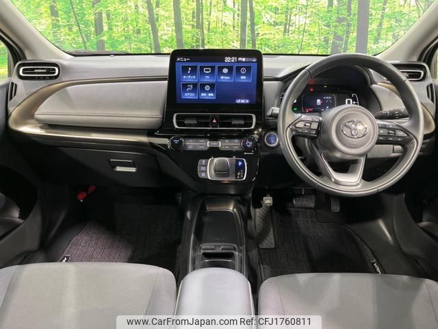 toyota aqua 2022 CFJ1760811 image 2