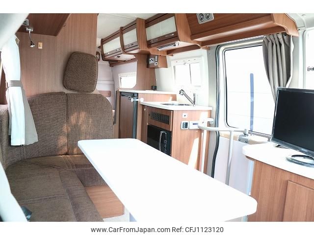 toyota coaster-big-van 2017 GOO_JP_700090122730250504001 image 2