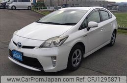 toyota prius 2013 -TOYOTA--Prius DAA-ZVW30--ZVW30-5613881---TOYOTA--Prius DAA-ZVW30--ZVW30-5613881-