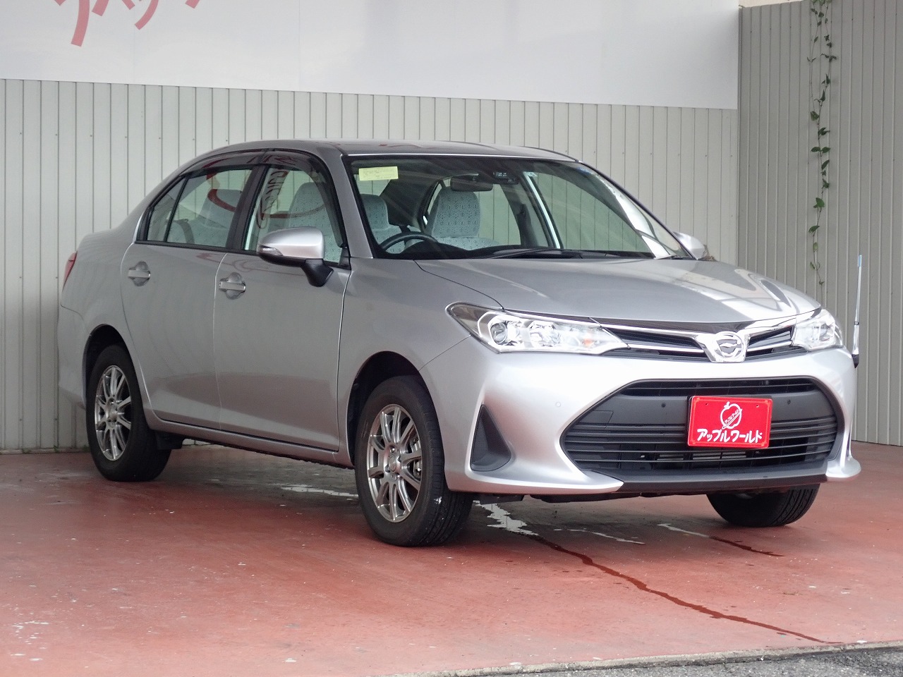 car_4d1f6f74-b9b8-40b8-8e85-