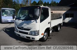 hino dutro 2015 GOO_NET_EXCHANGE_1100588A30240927W001