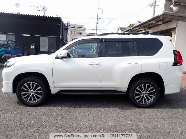 toyota land-cruiser-prado 2020 25431313 image 2