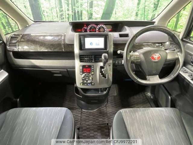 toyota voxy 2012 -TOYOTA--Voxy DBA-ZRR70W--ZRR70-0470709---TOYOTA--Voxy DBA-ZRR70W--ZRR70-0470709- image 2