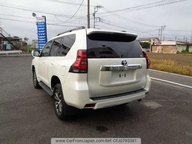 toyota land-cruiser-prado 2017 -TOYOTA--Land Cruiser Prado GDJ150W--0023103---TOYOTA--Land Cruiser Prado GDJ150W--0023103- image 2