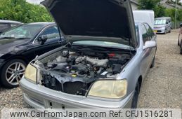 toyota crown 2000 CFJ1516281