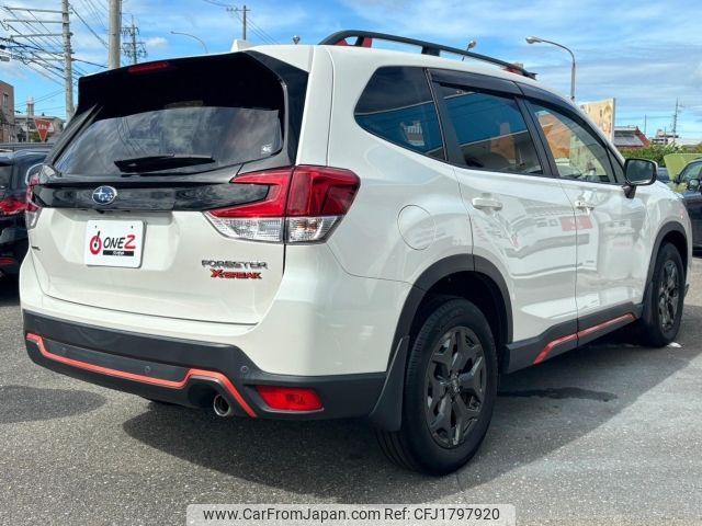 mitsubishi outlander-phev 2017 CFJ1797920 image 2