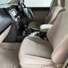 toyota land-cruiser-prado 2019 24632002 image 38