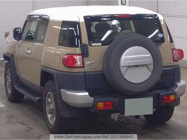 toyota fj-cruiser 2015 quick_quick_CBA-GSJ15W_0129956 image 2