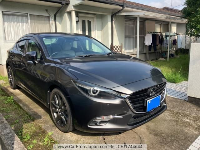 mazda axela 2018 CFJ1744644 image 1