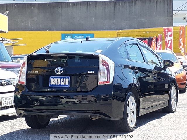toyota prius 2013 CFJ1519692 image 2