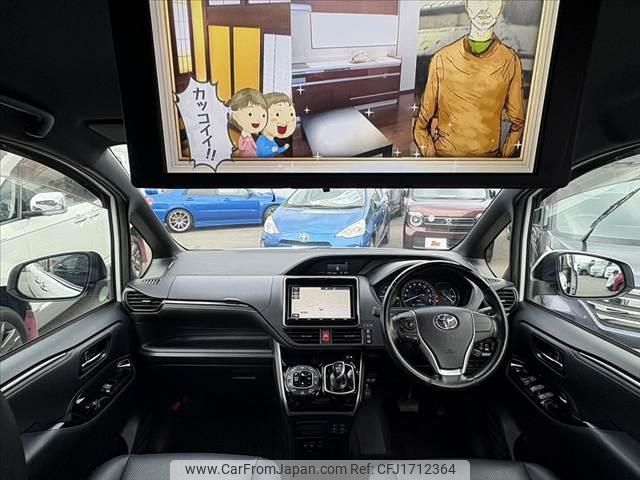 toyota esquire 2018 CFJ1712364 image 2